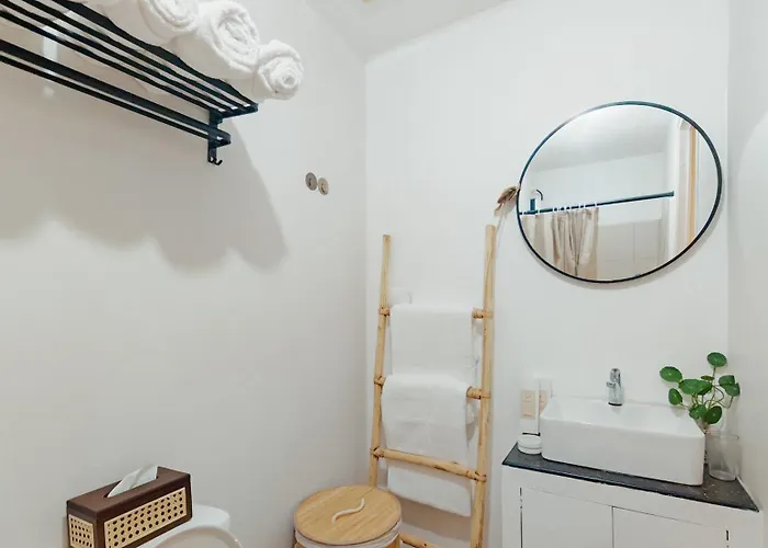 Spacious Qc 4*